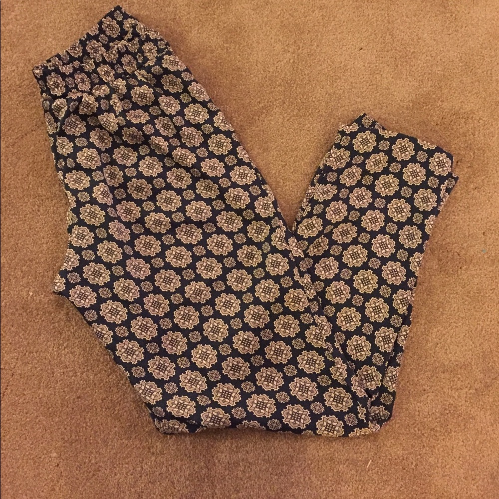 Silk pants with pockets