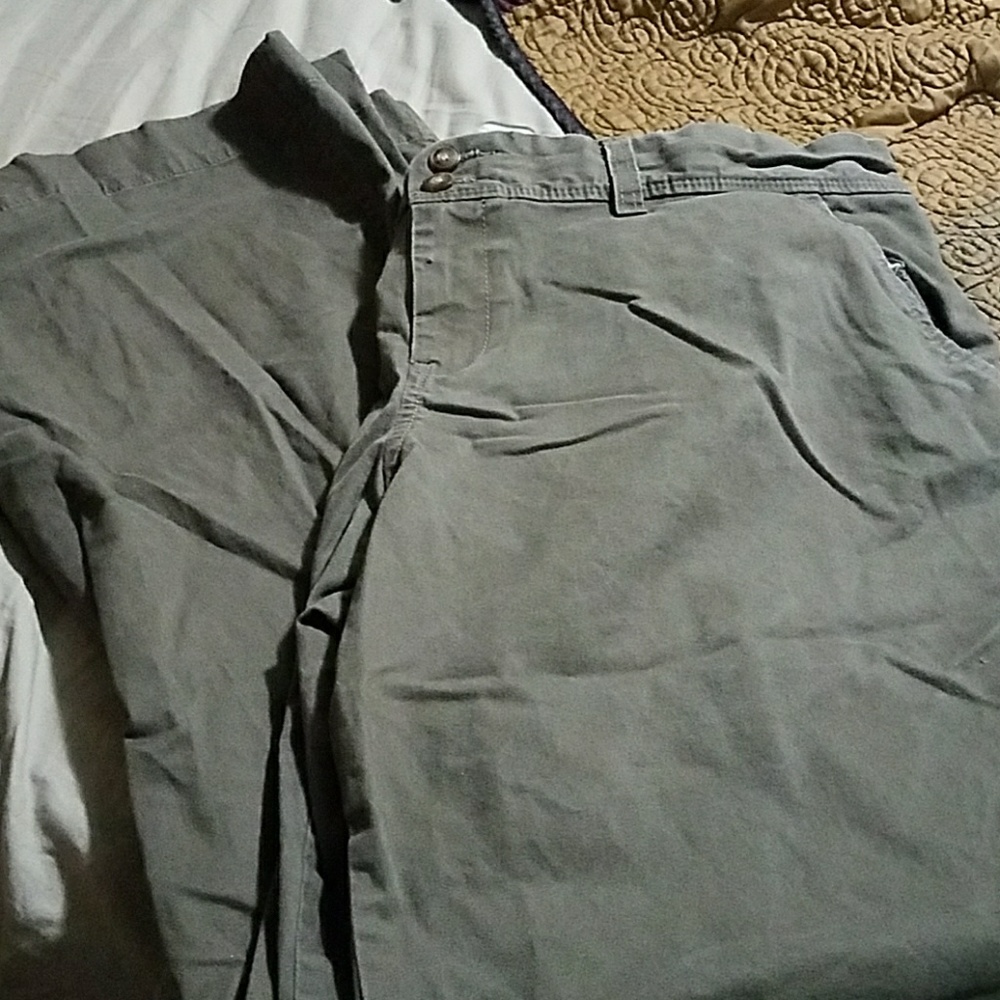 Old Navy Olive green khakis