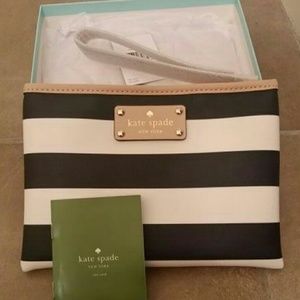 Kate Spade navy and white wristlet