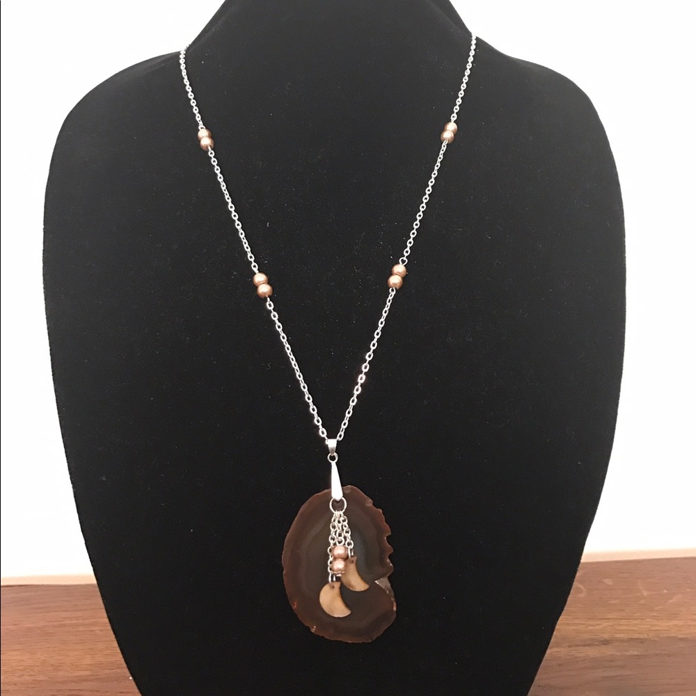 New handmade necklace Agate/pearls/shells.