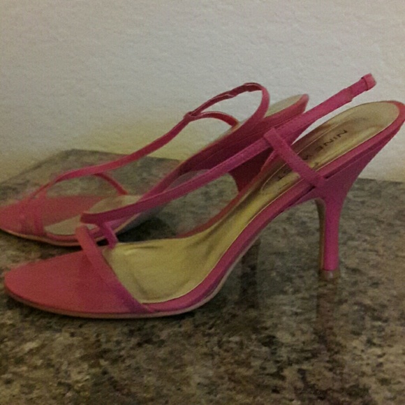 Pink Leather Sandals - Picture 3 of 4