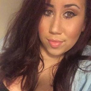 Meet your Posher, Ellah maria