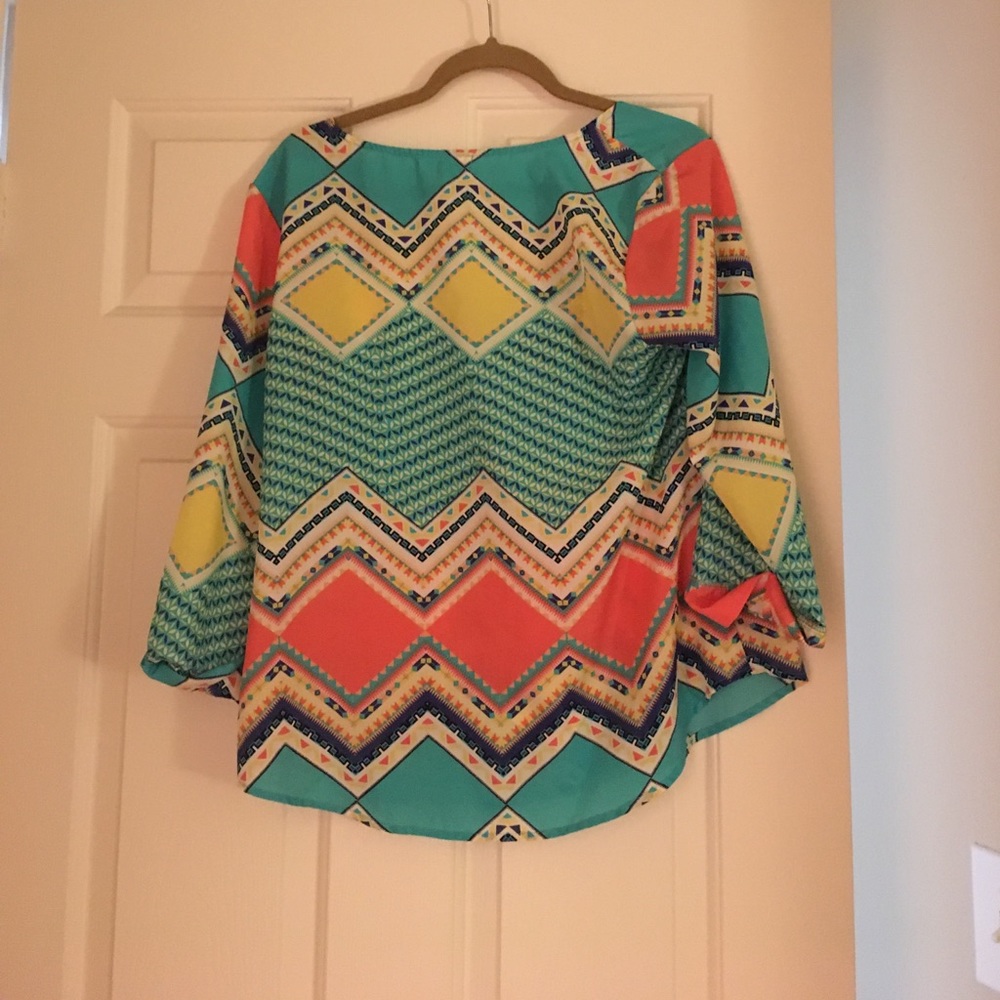 Aztec top - Picture 2 of 2