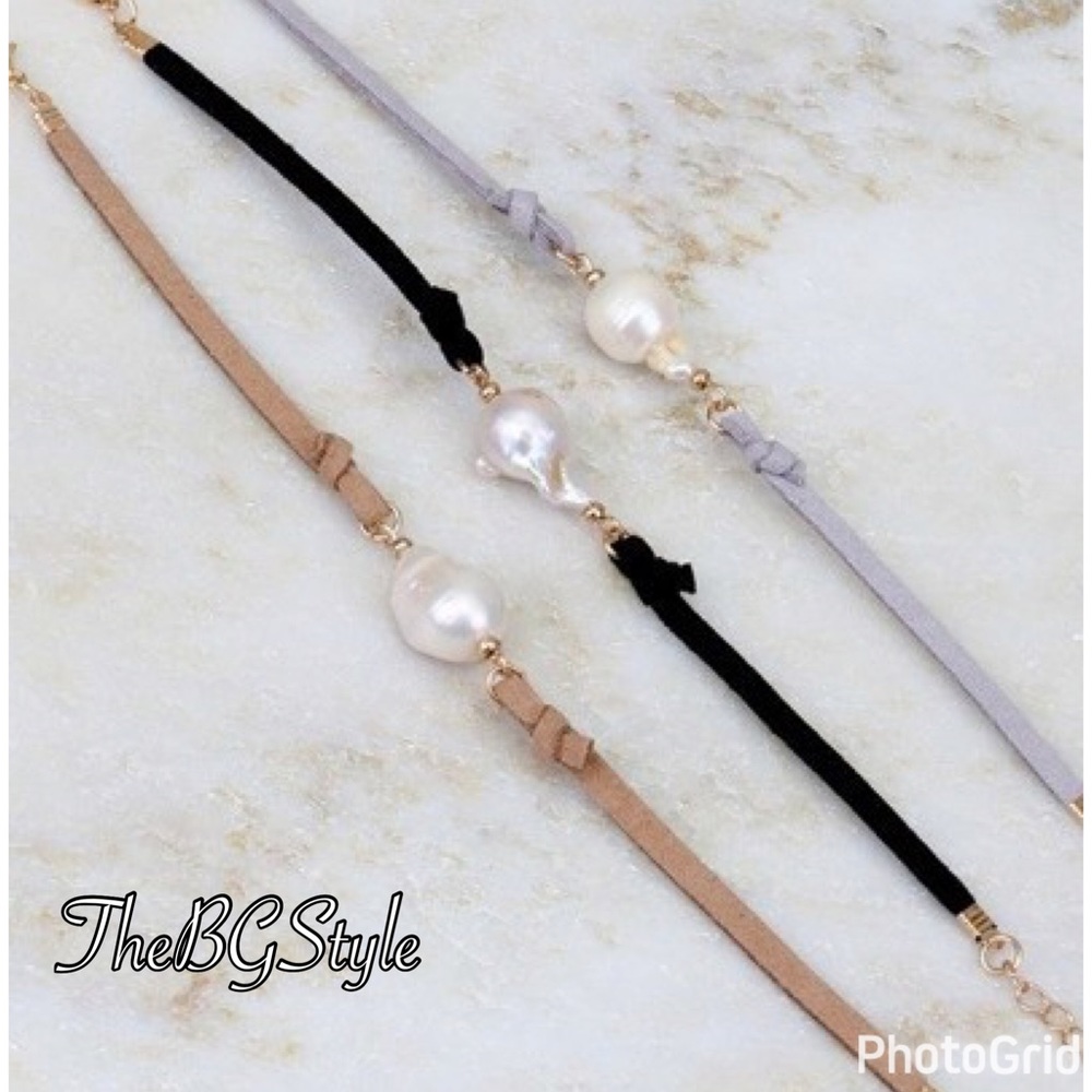 Leather strap chokers fresh water pear & earings