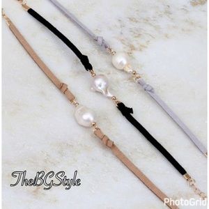 Leather strap chokers fresh water pear & earings