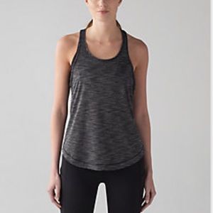 Lululemon's Built-in Bra Long Distance Tank