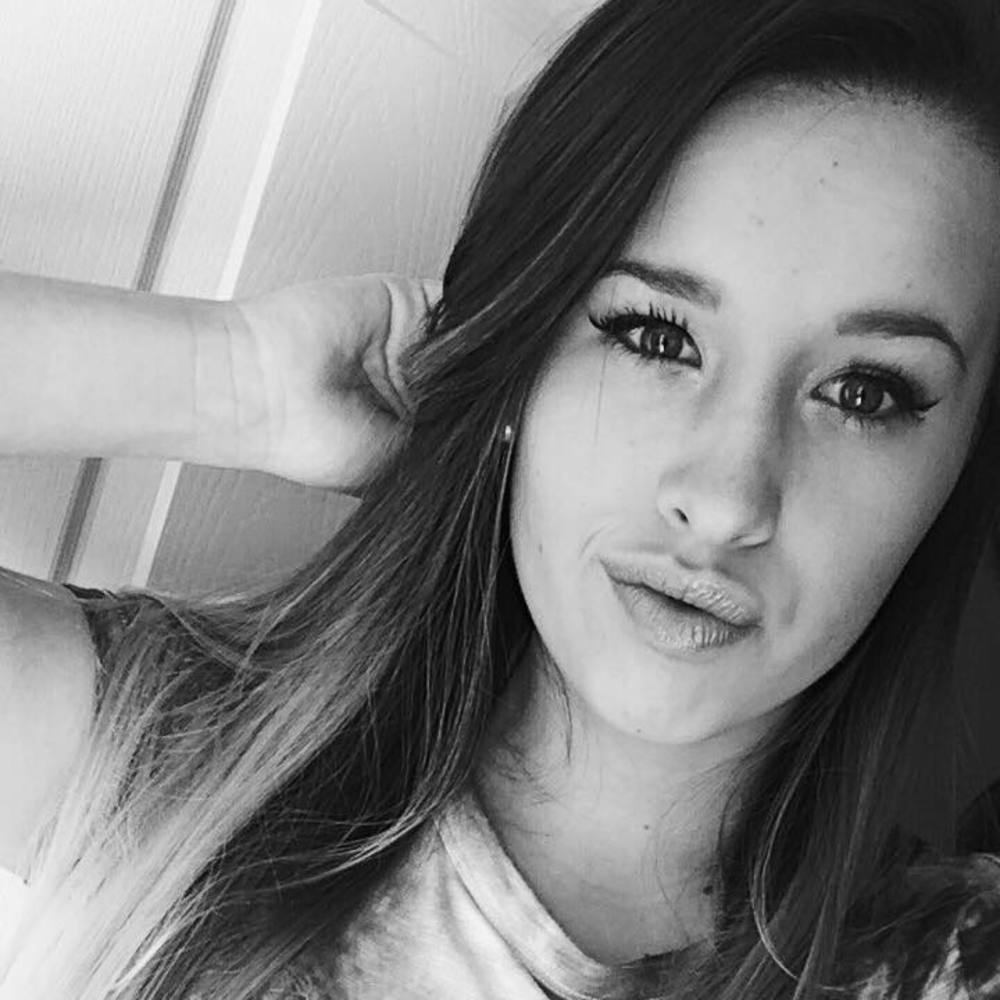 Meet your Posher, Caitlyn