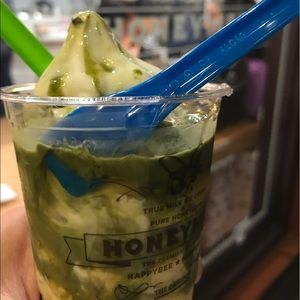 Meet your Posher, Elisa