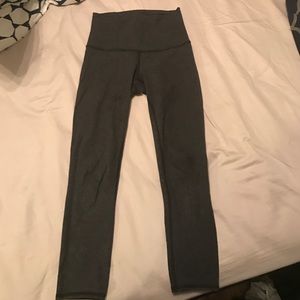 Lululemon wunder-under