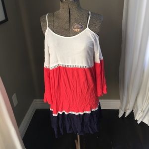 Umgee. Open shoulder dress with long sleeves.