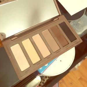 Naked basics palette