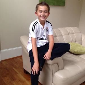 Meet your Posher, Dennis