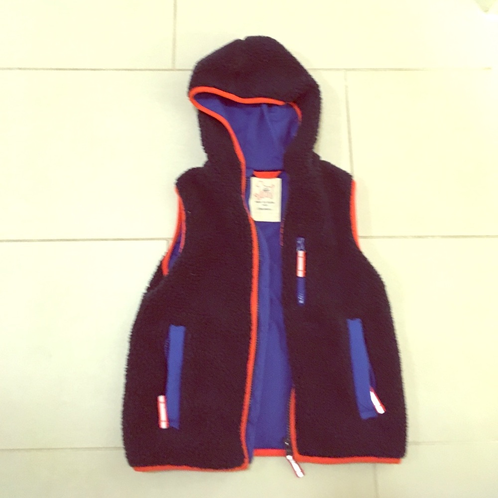 Hooded vest.