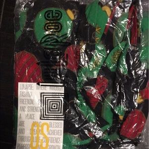 Christmas OS leggings NWT