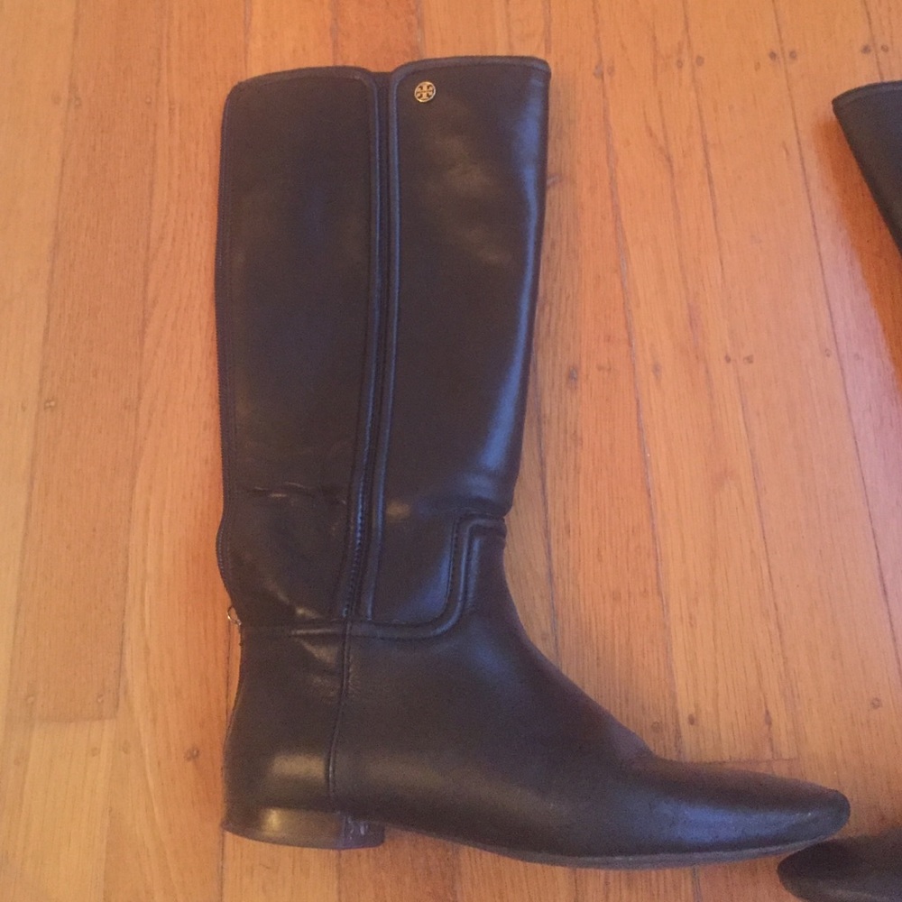 Tory burch tall leather black boots.