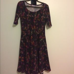 EUC LuLaRoe Nicole dress