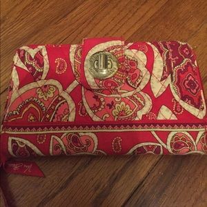 EUC Vera Bradley Turnlock Wallet