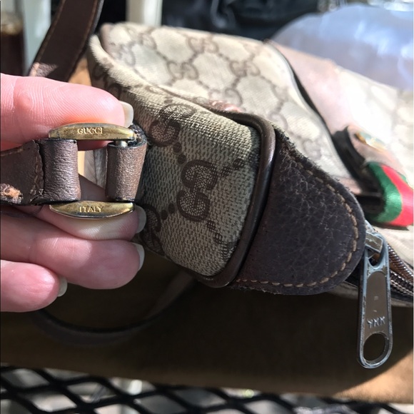 Authentic Vintage Gucci Messenger Bag SOLD - Picture 3 of 8