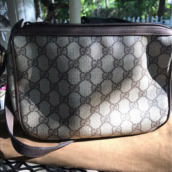 Authentic Vintage Gucci Messenger Bag SOLD - Picture 4 of 8