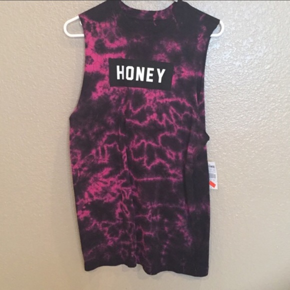 zumiez Tops - NWT ZUMIEZ HONEY TOP