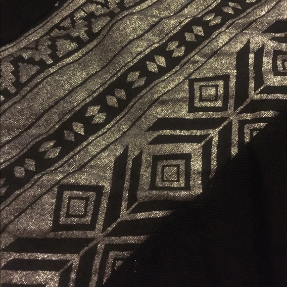 Crop top - Picture 2 of 2