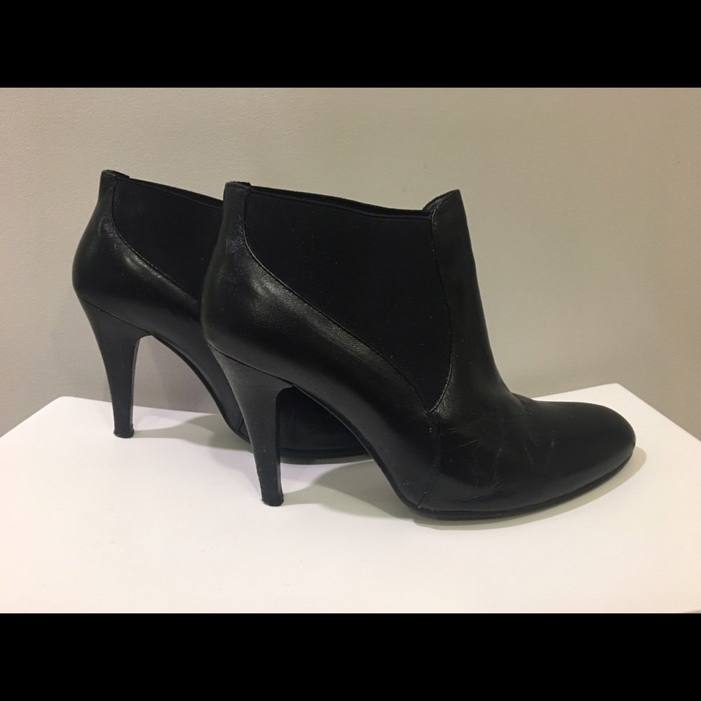 Jeffrey Campbell booties!