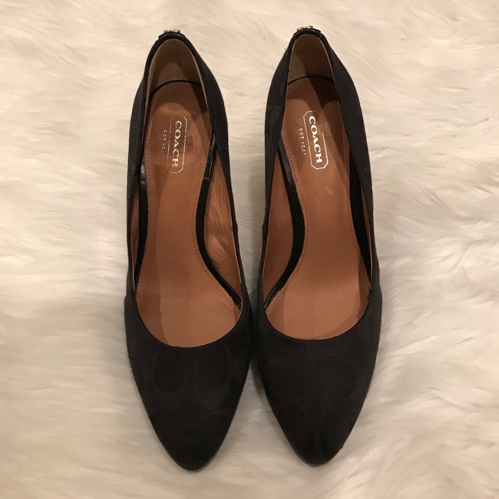 Black Coach Logo Pumps