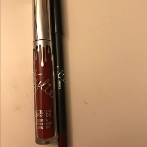 Kylie cosmetics lip kit