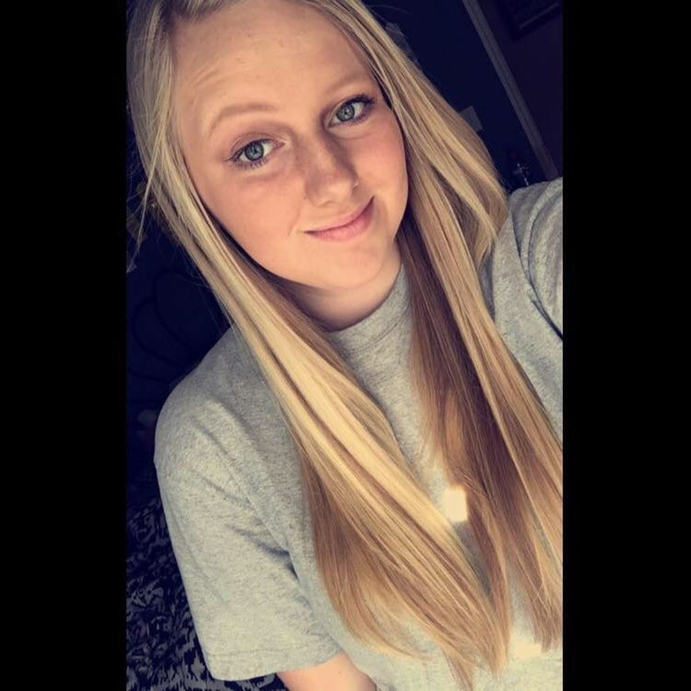 Meet your Posher, Danielle