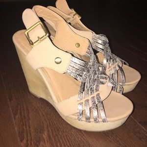 Tan Steve Madden wedges