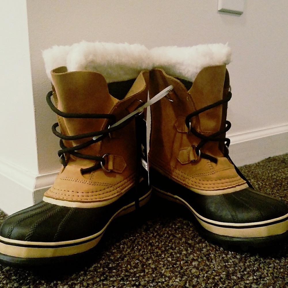Kids sorel snow boots