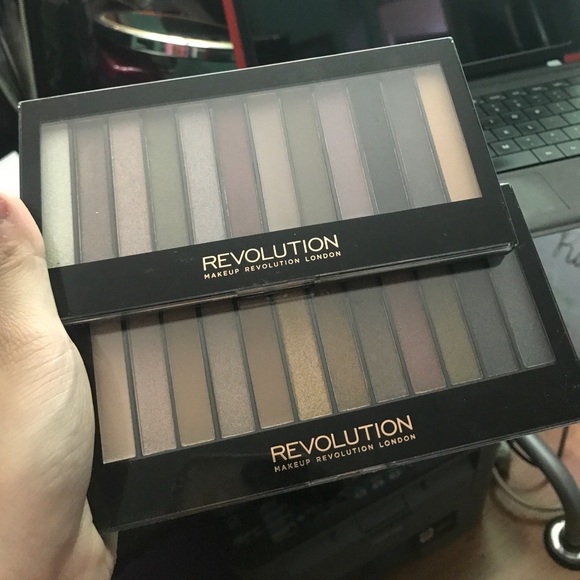Two unused Makeup Revolution eye palettes - Picture 1 of 1