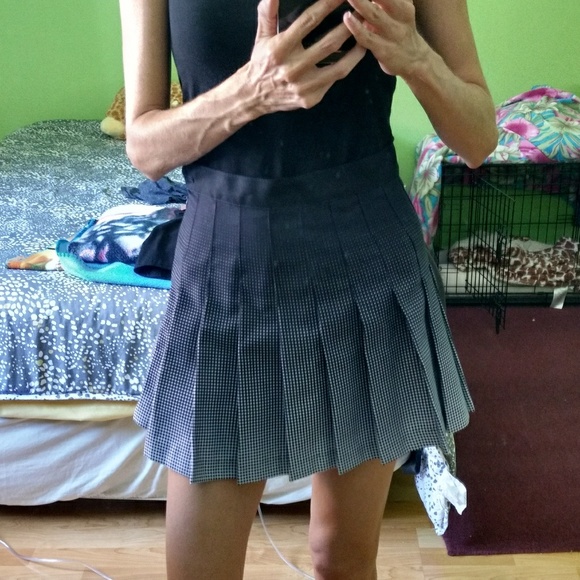 ~SOLD~ NWT AA ombre printed tennis skirt - Picture 2 of 3