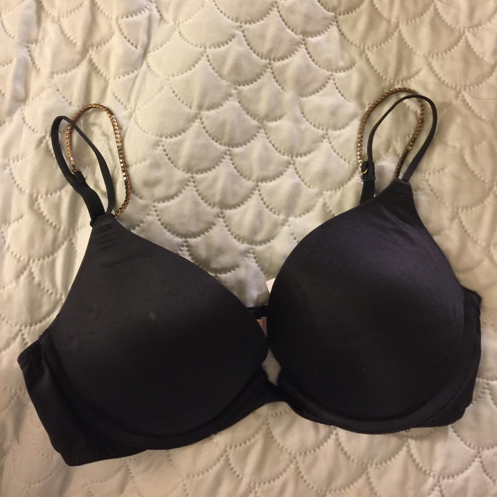 Victoria's secret very sexy bra