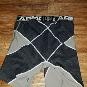 Large under armour compression shorts