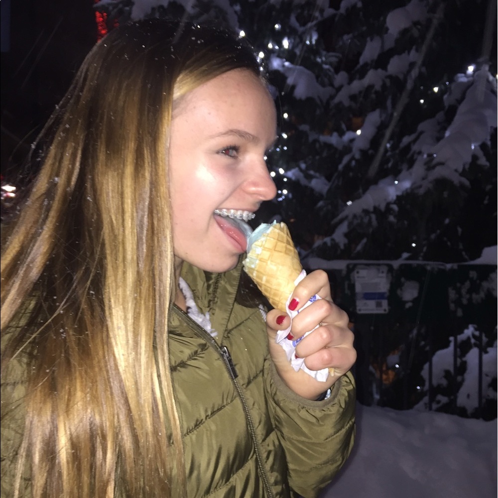 Meet your Posher, Sophia