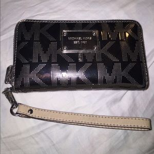 Michael khors wallet