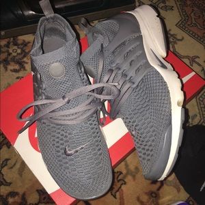 Nike flyknit prestos