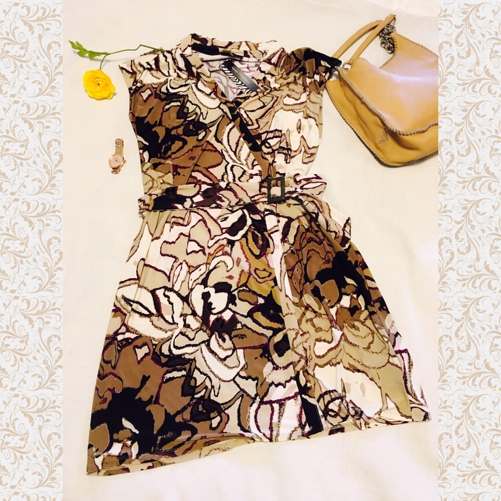 Dana Buchman - Gypset Journey Floral Wrap Dress