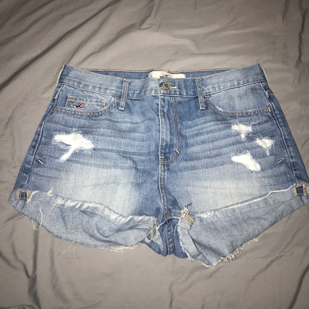 High Waisted Hollister Shorts