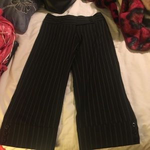 BEBE casual Capri pants