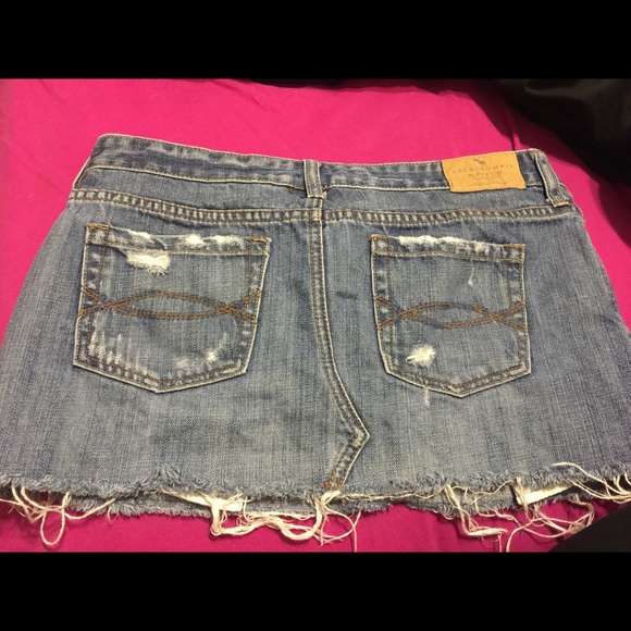 Abercrombie and Fitch Skirt - Picture 3 of 4