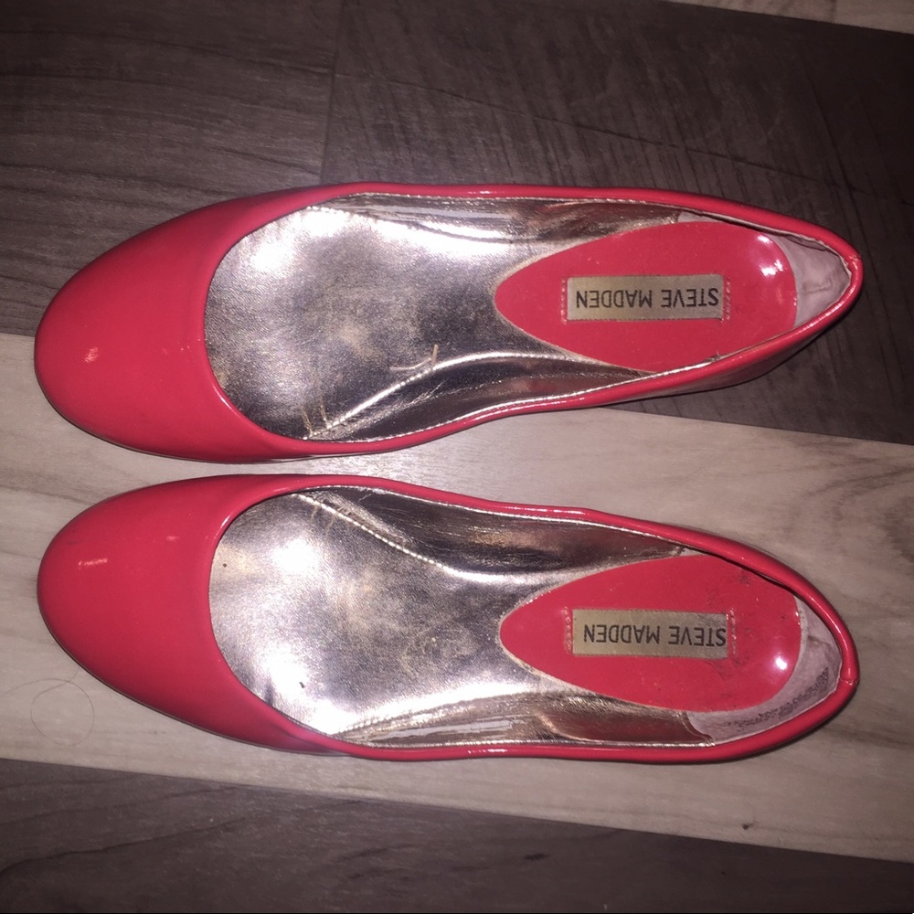 Steve Madden coral flats