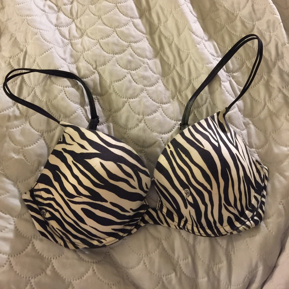 Victoria's Secret very sexy push up bra