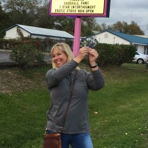 Meet your Posher, Suzanne