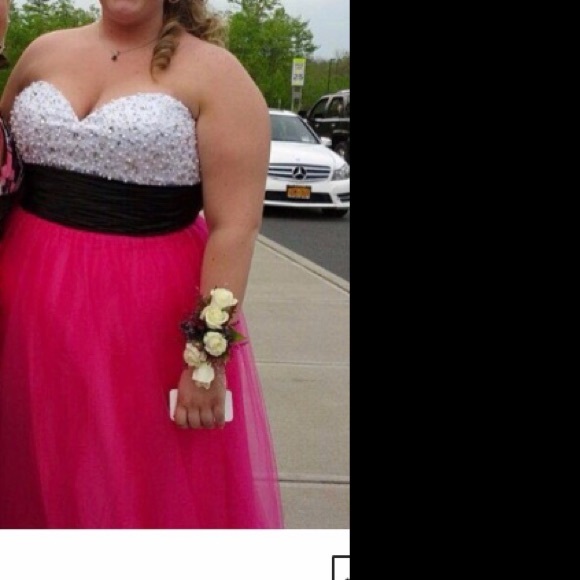 PLUS SIZE PROM DRESS - Picture 1 of 2