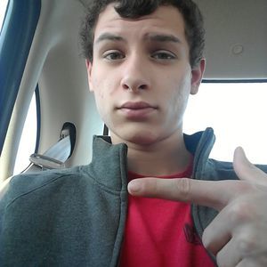 Meet your Posher, Devin