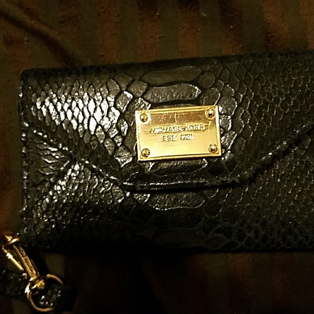 Black and gold python print phone/wallet case