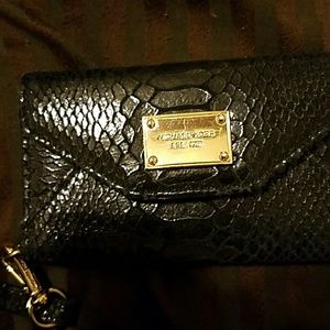 Black and gold python print phone/wallet case