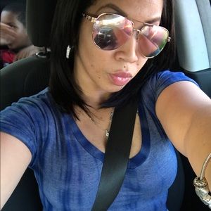 Meet your Posher, Shellie